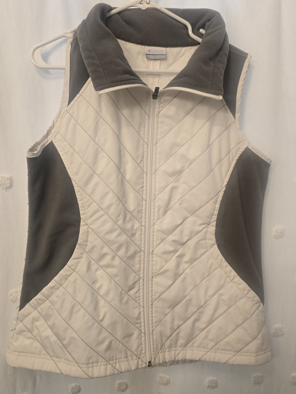 Columbia Women's White and Gray Quilted Fleece-Panel Vest Size Large